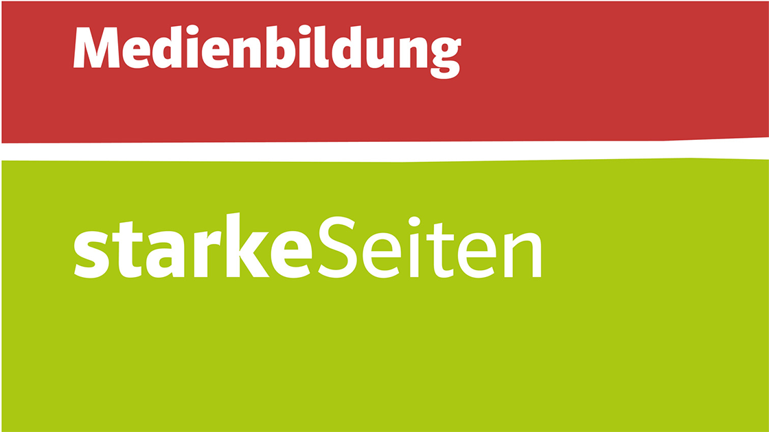 Schrift starkeSeiten Medienbildung auf rot und grün