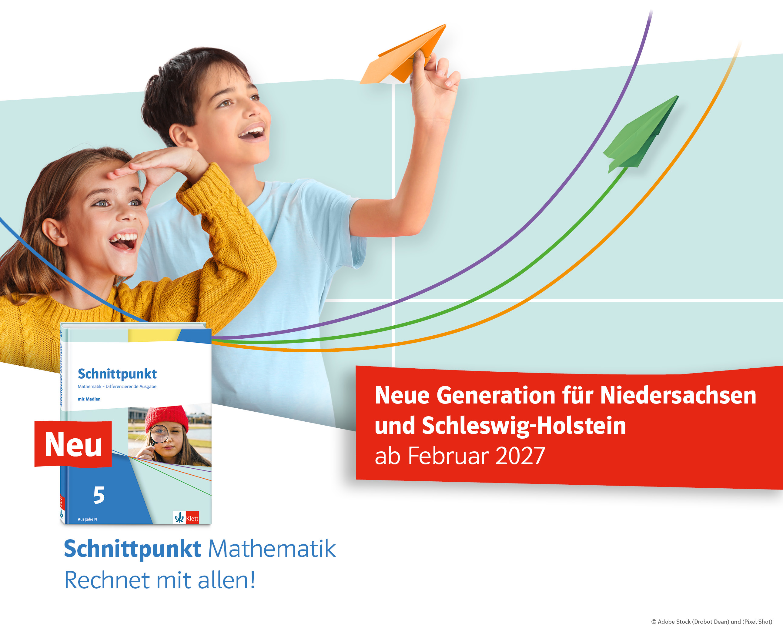 Schnittpunkt Mathematik Schulbuch Klasse 5 neben zwei Kindern mit Papierfliegern