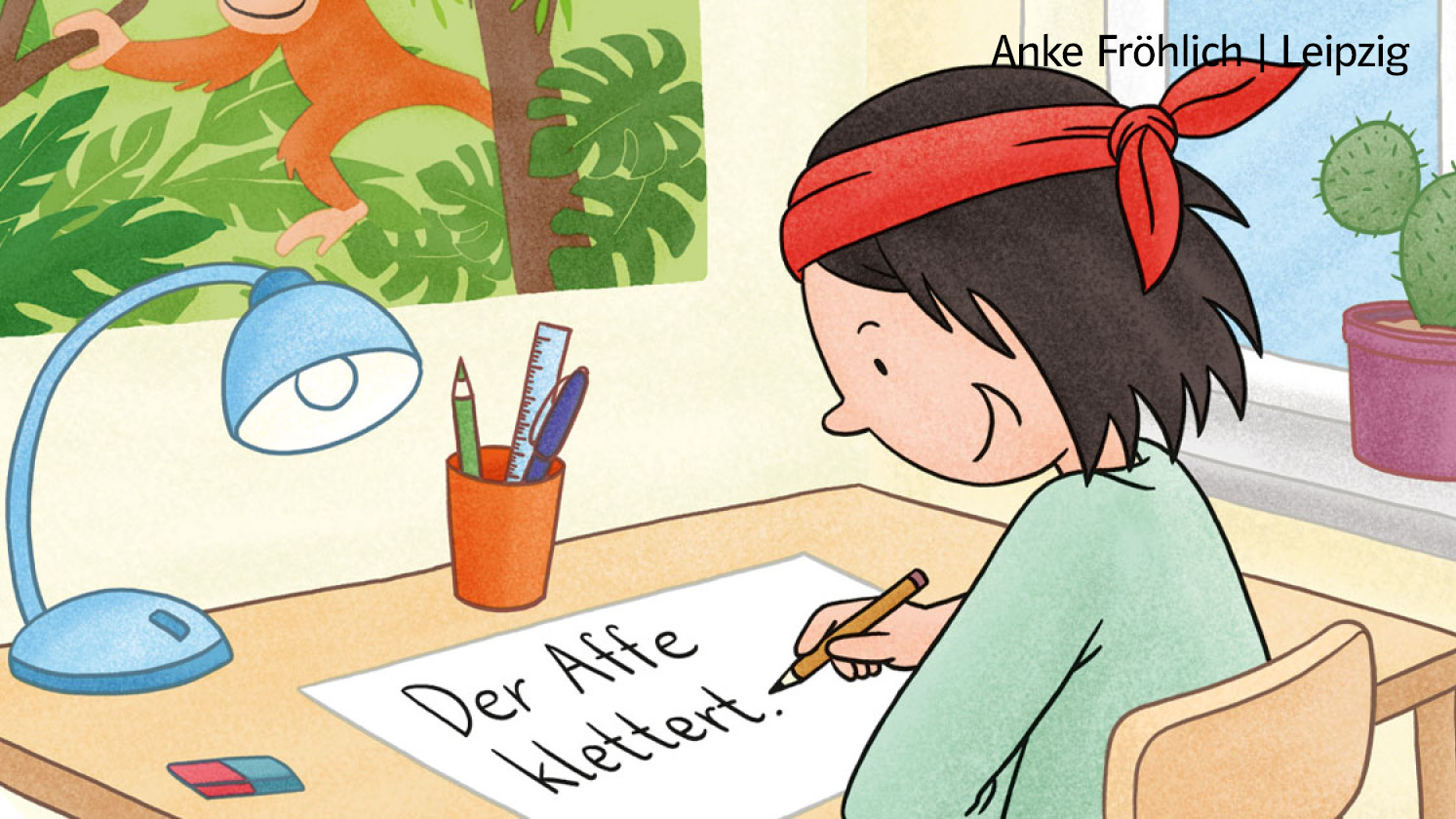 Illustration des Jungen „Anoki“, der an einem Schreibtisch „Der Affe klettert“ schreibt